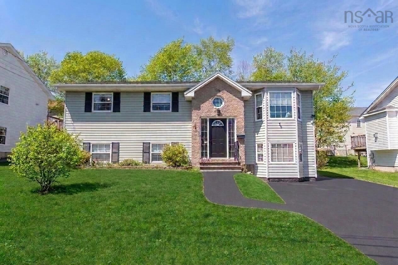 Property Photo:  96 Lochiel Circle  NS B2W 6H1 
