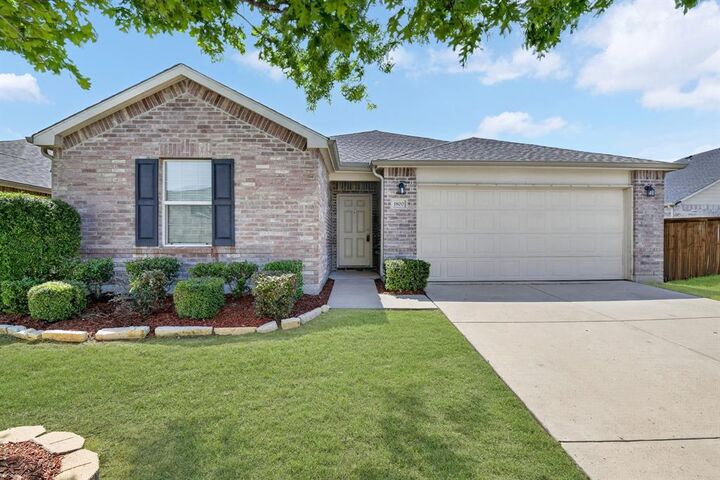 Property Photo:  1800 Christopher Creek Drive  TX 75068 