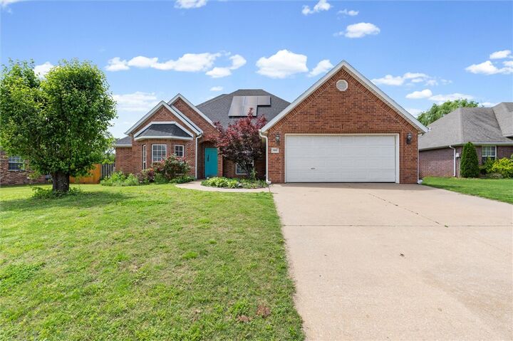 Property Photo: 989 Lexington Circle AR 72762