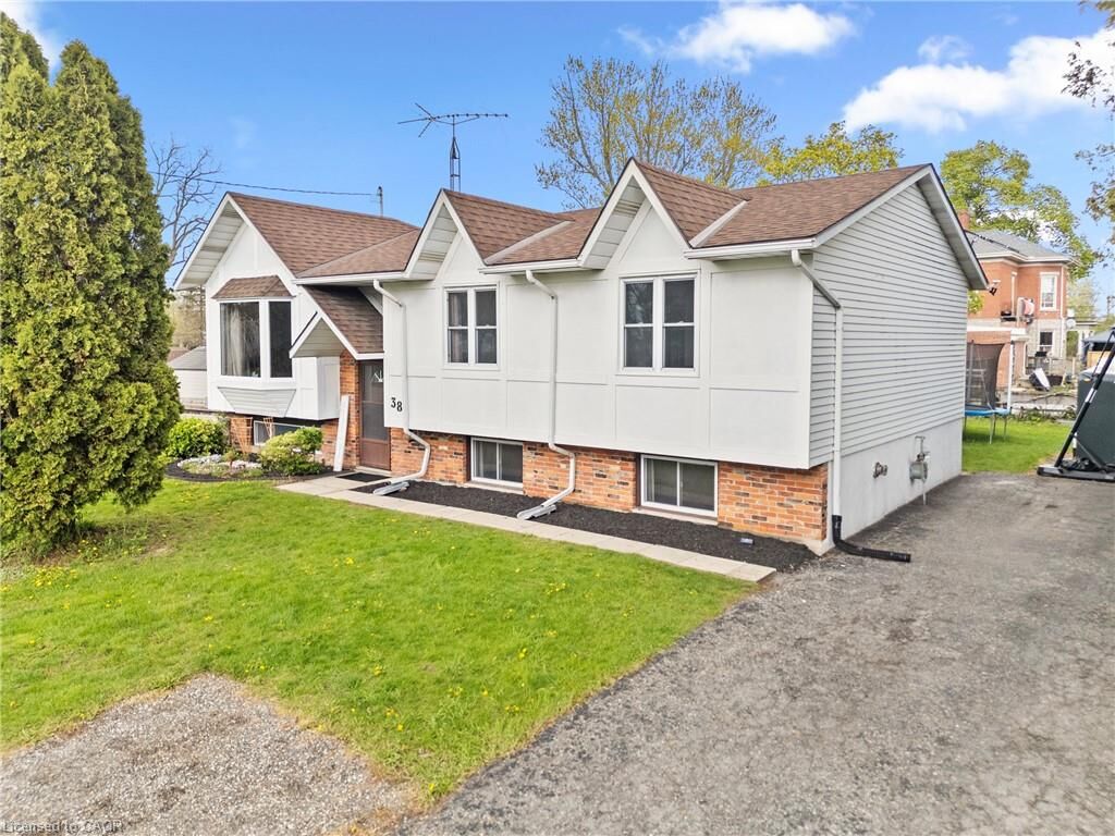 Property Photo:  38 Jane Street  ON N0A 1H0 