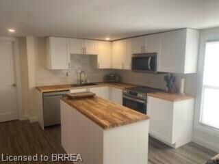 Property Photo:  122 Nelson Street Upper  ON N3T 2N4 