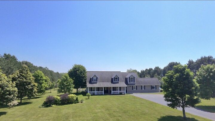 Property Photo: 663 Valleyfield Road PE C0A 1R0
