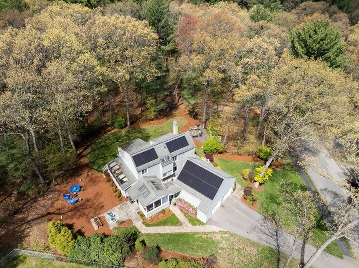 Property Photo: 32 Sherborne Cir MA 01721