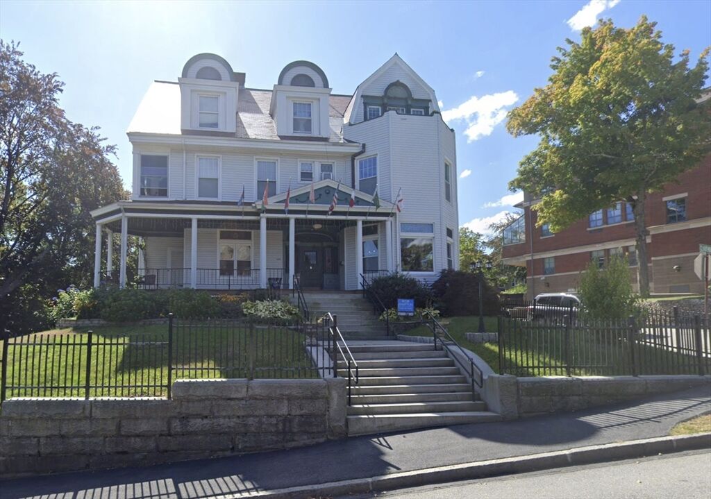 Property Photo:  5 Claremont Street  MA 01610 