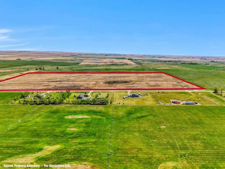 Property Photo:  245039 Range Road 244  AB T1P 0M2 