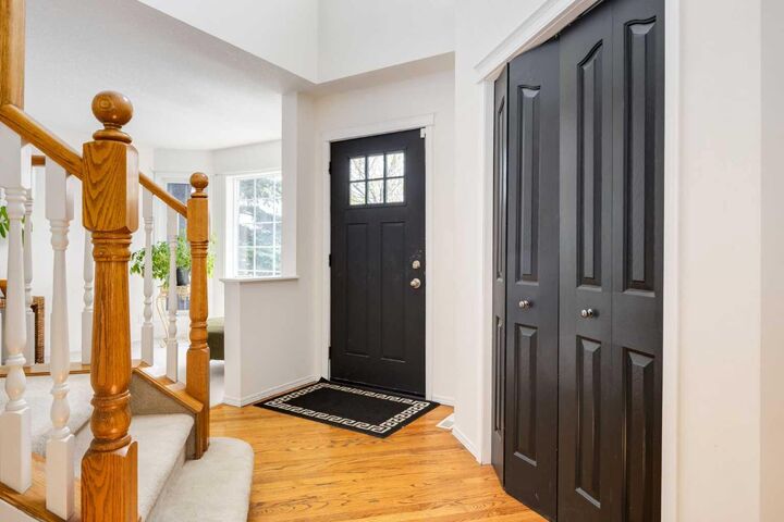 Property Photo: 439 Mountain Park Drive SE AB T2Z 2N9