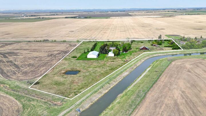 Property Photo: 222075 Range Road 264 AB T0J 0M0