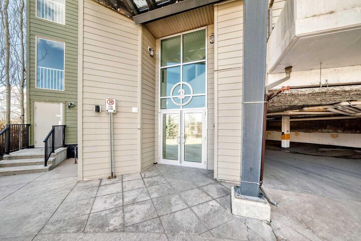 Property Photo:  4303 1 Street NE 433  AB T2E 7M3 