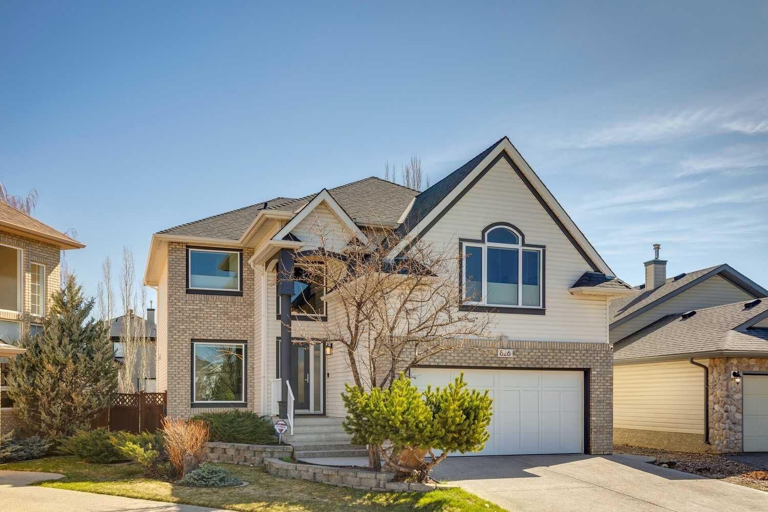 Property Photo:  826 Wentworth Place SW  AB T3H 4P1 
