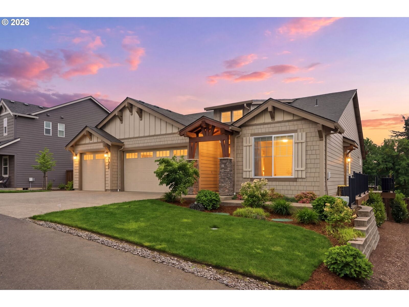 Property Photo:  1721 NW Hancock Dr  WA 98607 