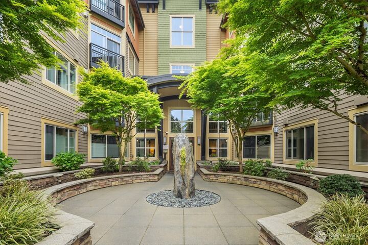 Property Photo:  15700  116th Avenue NE 404  WA 98011 