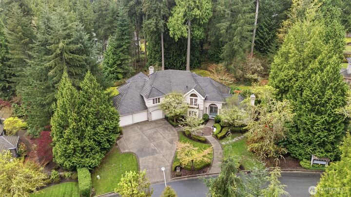 Property Photo:  13799 NE 32nd Place  WA 98005 