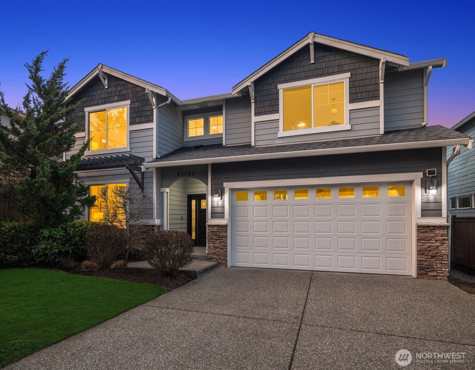 Property Photo: 21120 Meridian Place W WA 98021