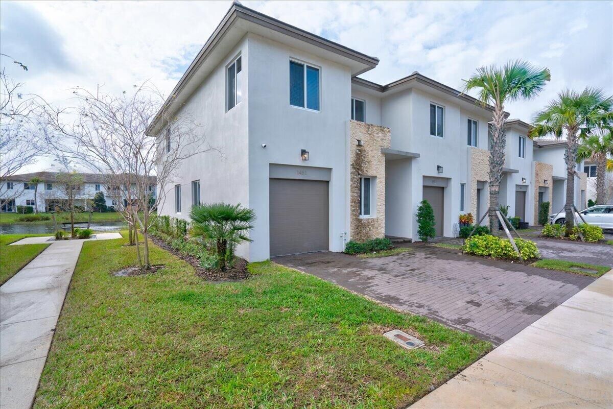 Property Photo:  1451 Pioneer Way  FL 33411 