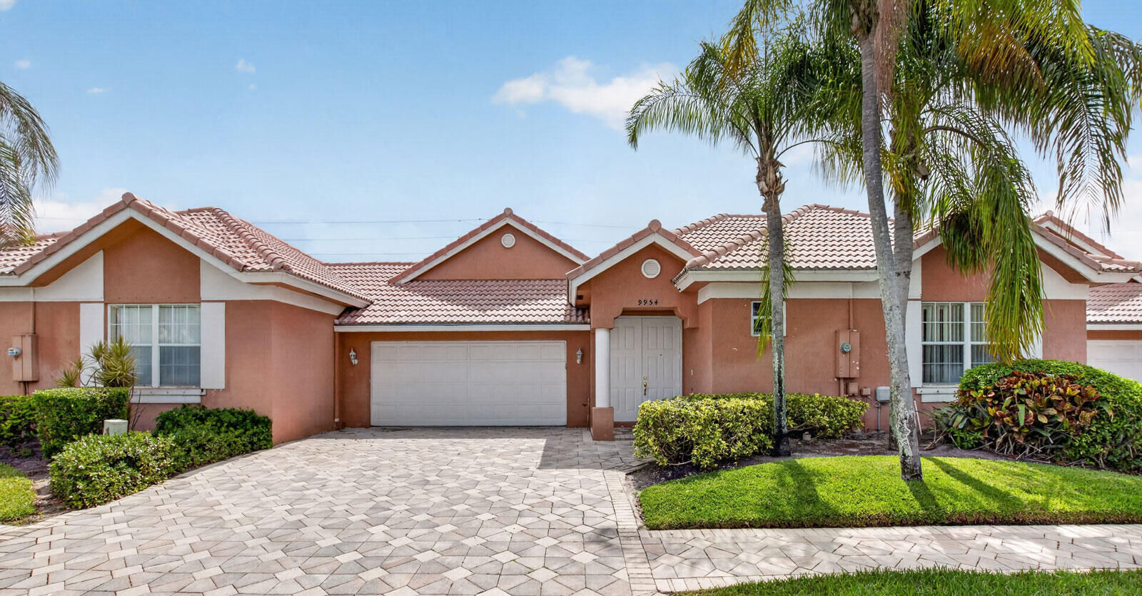 Property Photo:  9954 Boynton Gardens Way  FL 33437 