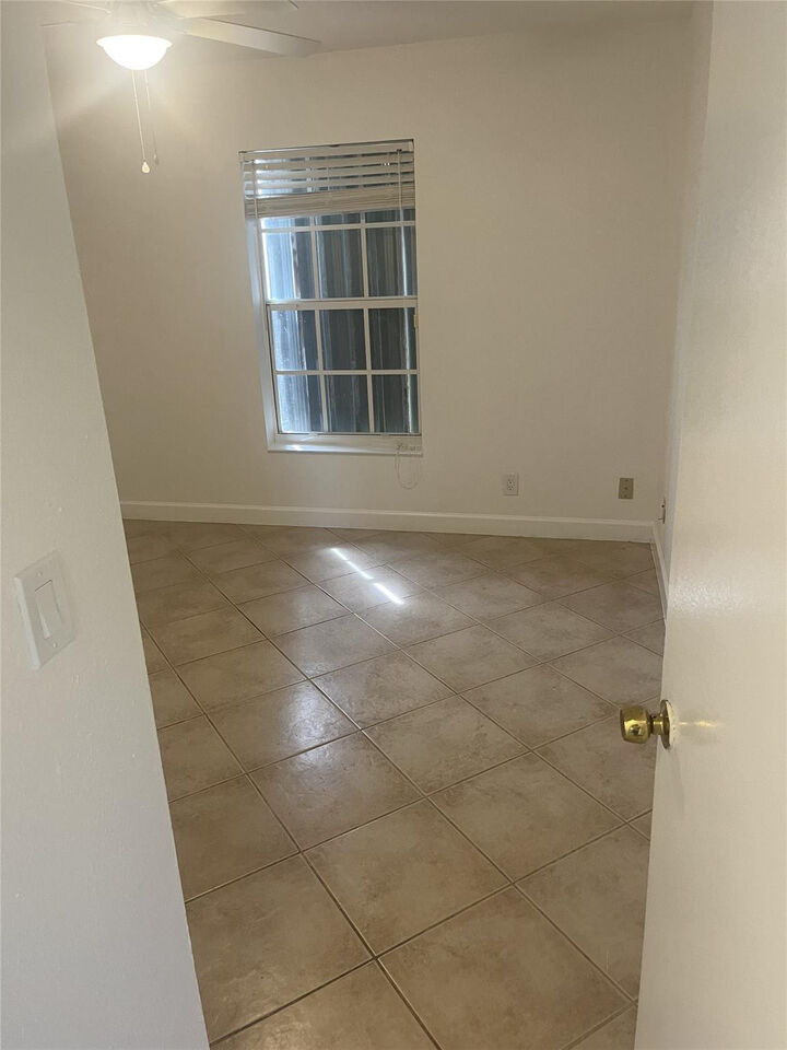 Property Photo: