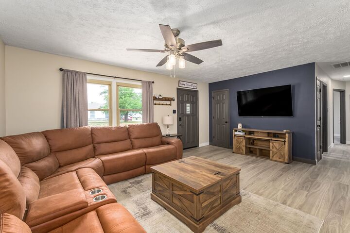 Property Photo:  1227 W 19th Ave  KS 67502-3511 