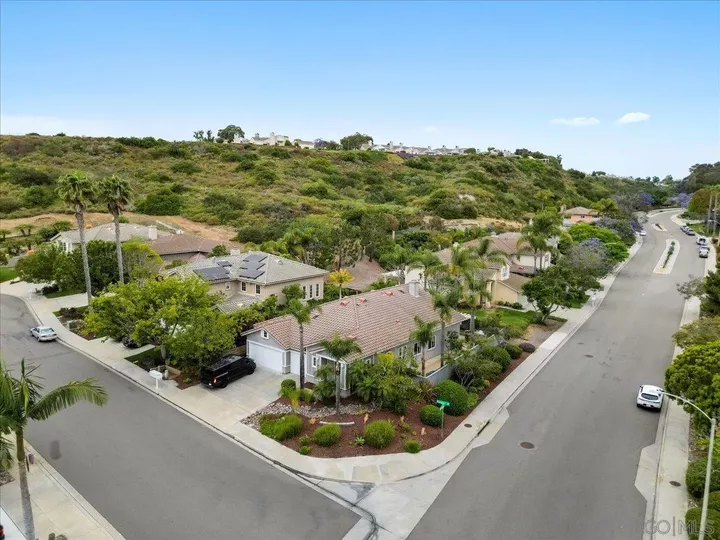 Property Photo:  896 Piovana Ct  CA 92011 