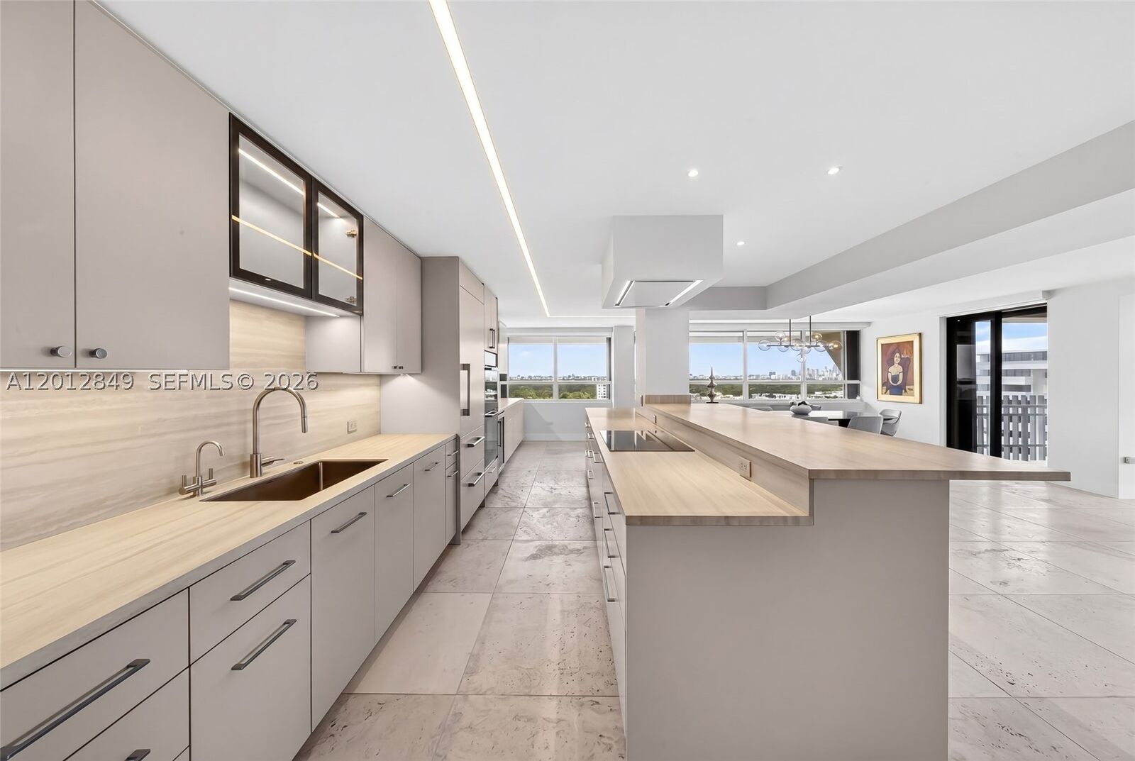 Property Photo:  1 Grove Isle Dr A1809  FL 33133 
