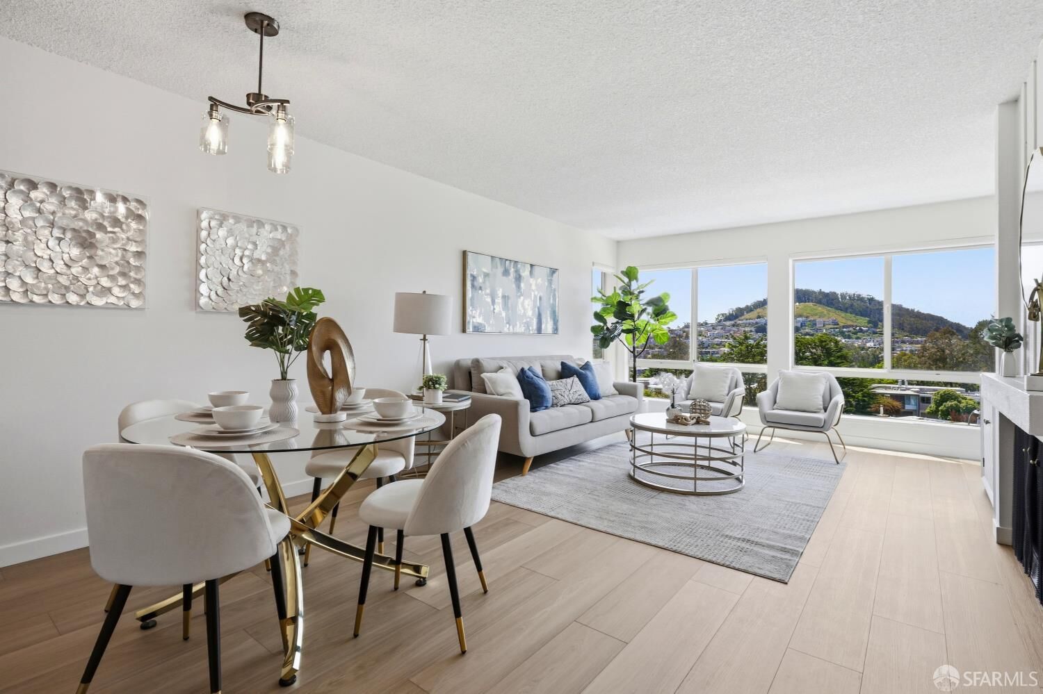 Property Photo:  255 Red Rock Way 202H  CA 94131 