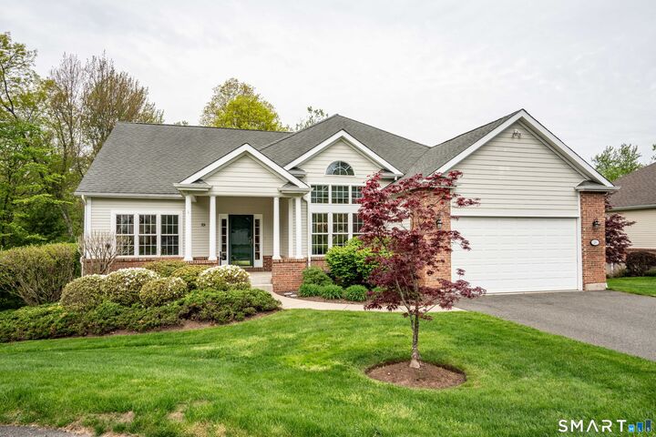 Property Photo:  39 Emily Way 39  CT 06107 