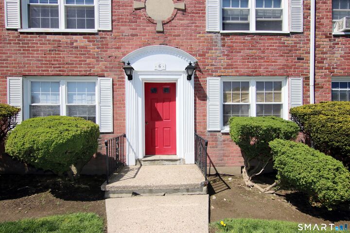 Property Photo:  6 Revere Drive 3  CT 06902 