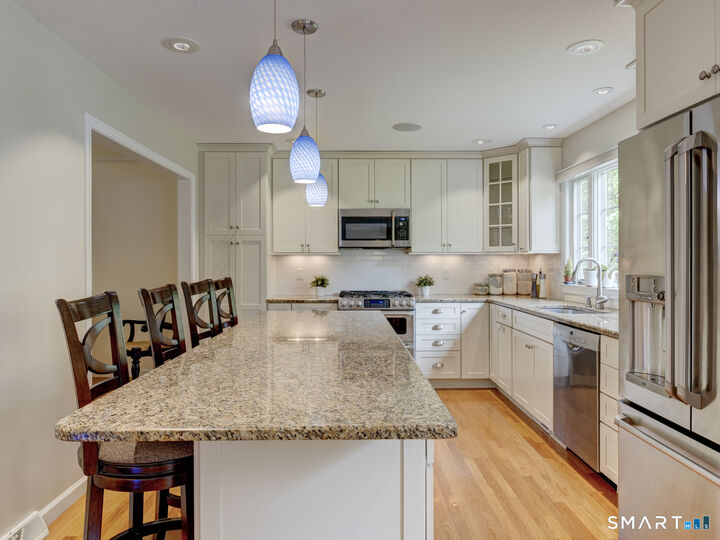 Property Photo:  111 Acorn Road  CT 06443 