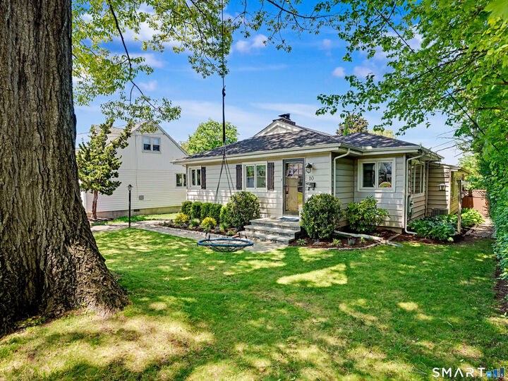 Property Photo:  10 Shorefront Park  CT 06854 