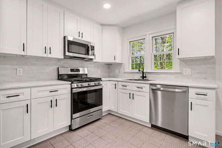 Property Photo:  73 Ceil Road  CT 06611 