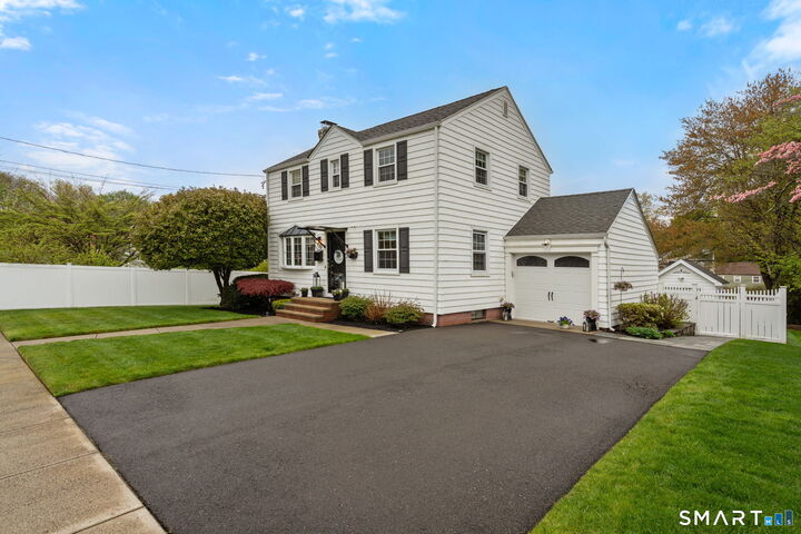 Property Photo:  12 Orchard Court  CT 06517 