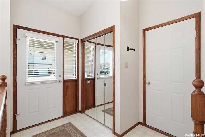Photo de la propriété:  219 Bronson Way  SK S7J 5C9 