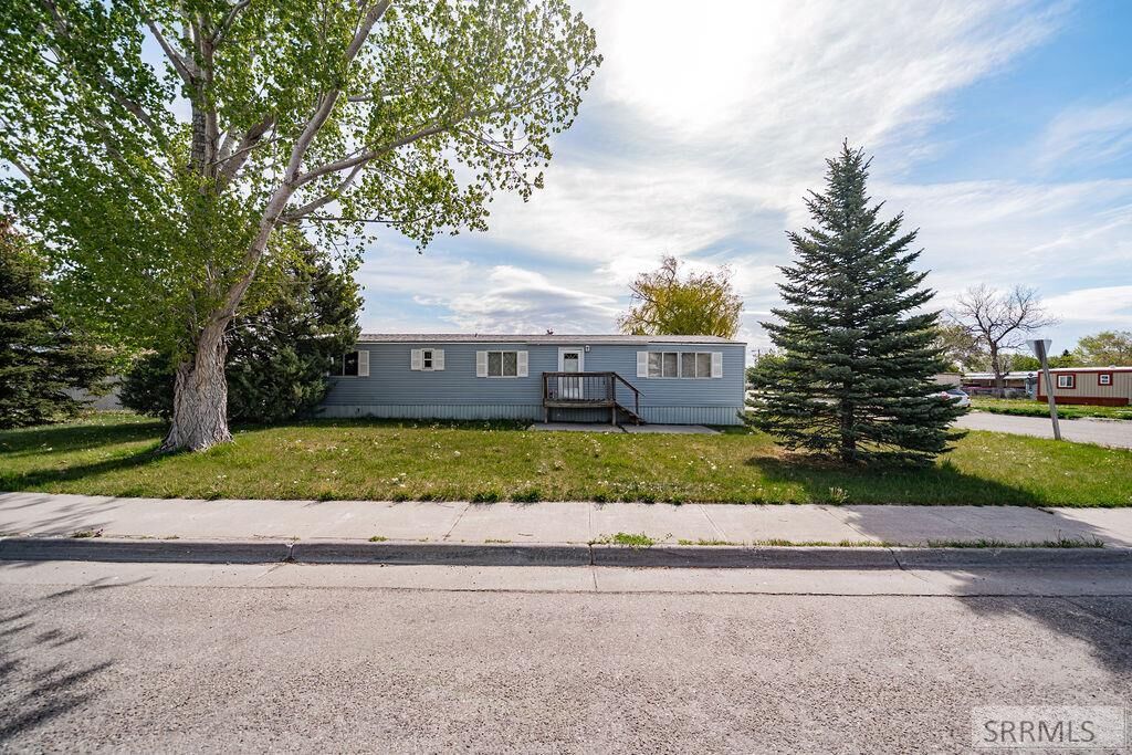 Property Photo:  935 Eden Drive  ID 83401 