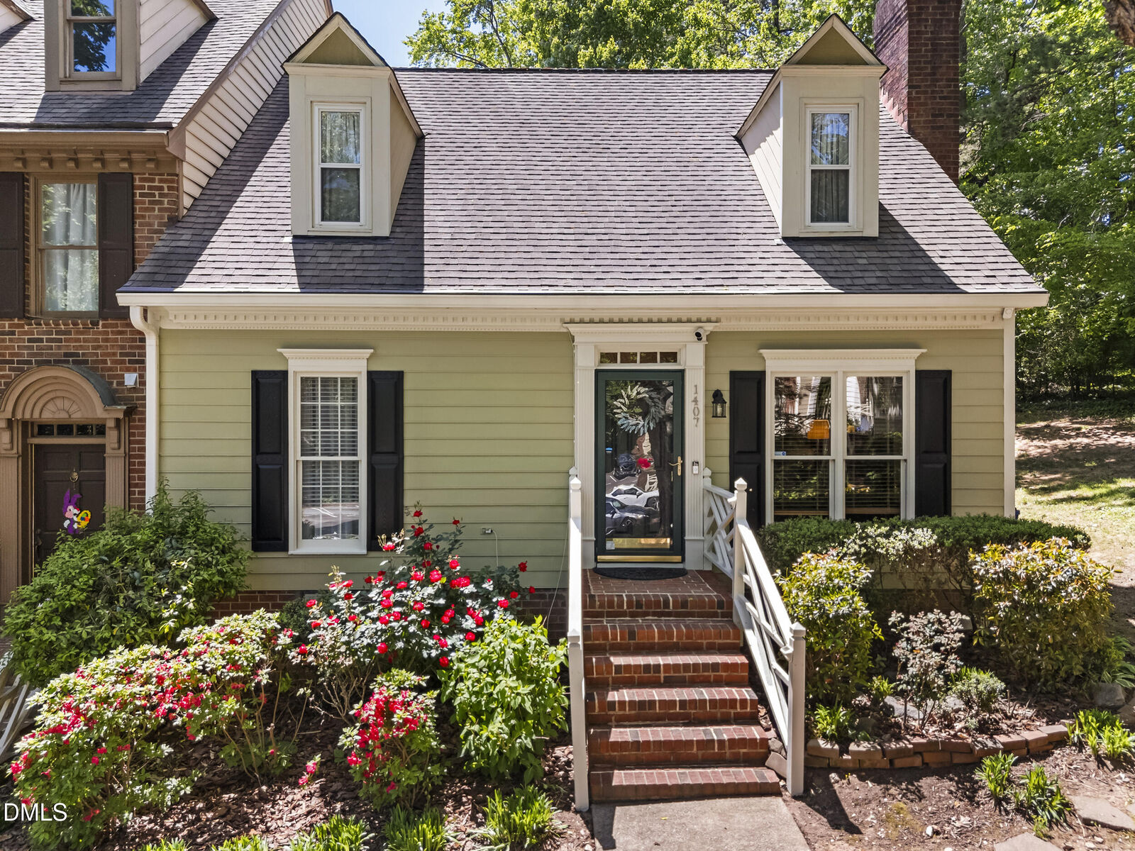 Property Photo:  1407 Traherne Drive  NC 27612 
