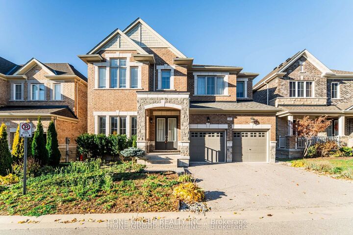 63 Ken Sinclair Crescent — photo 1