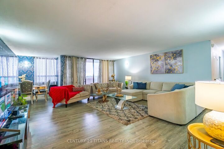 3 Massey Square 3001 — photo 1
