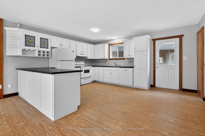 Property Photo: 90 Farlain Lake Road W ON L9M 0B9