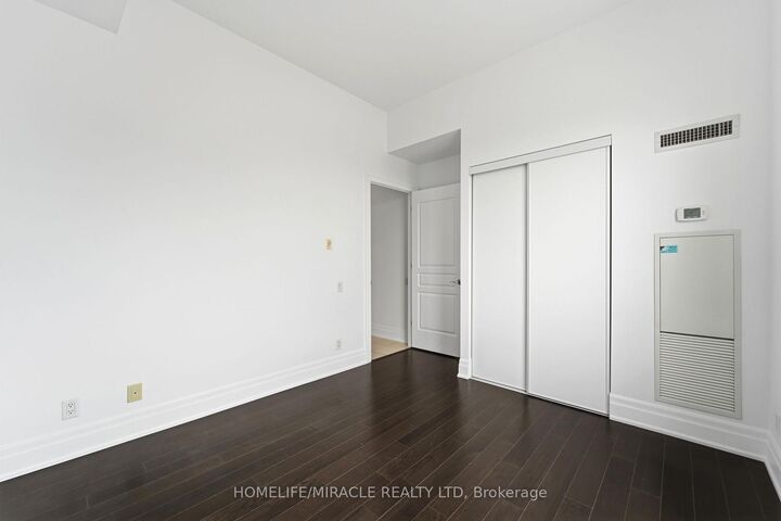 Property Photo:  777 Steeles Avenue Lph2  ON M2R 3Y4 
