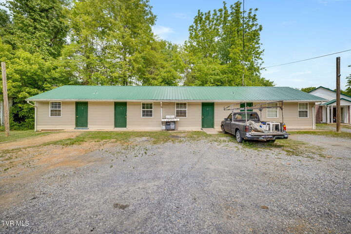 Property Photo:  4006 Memorial Boulevard  TN 37664 