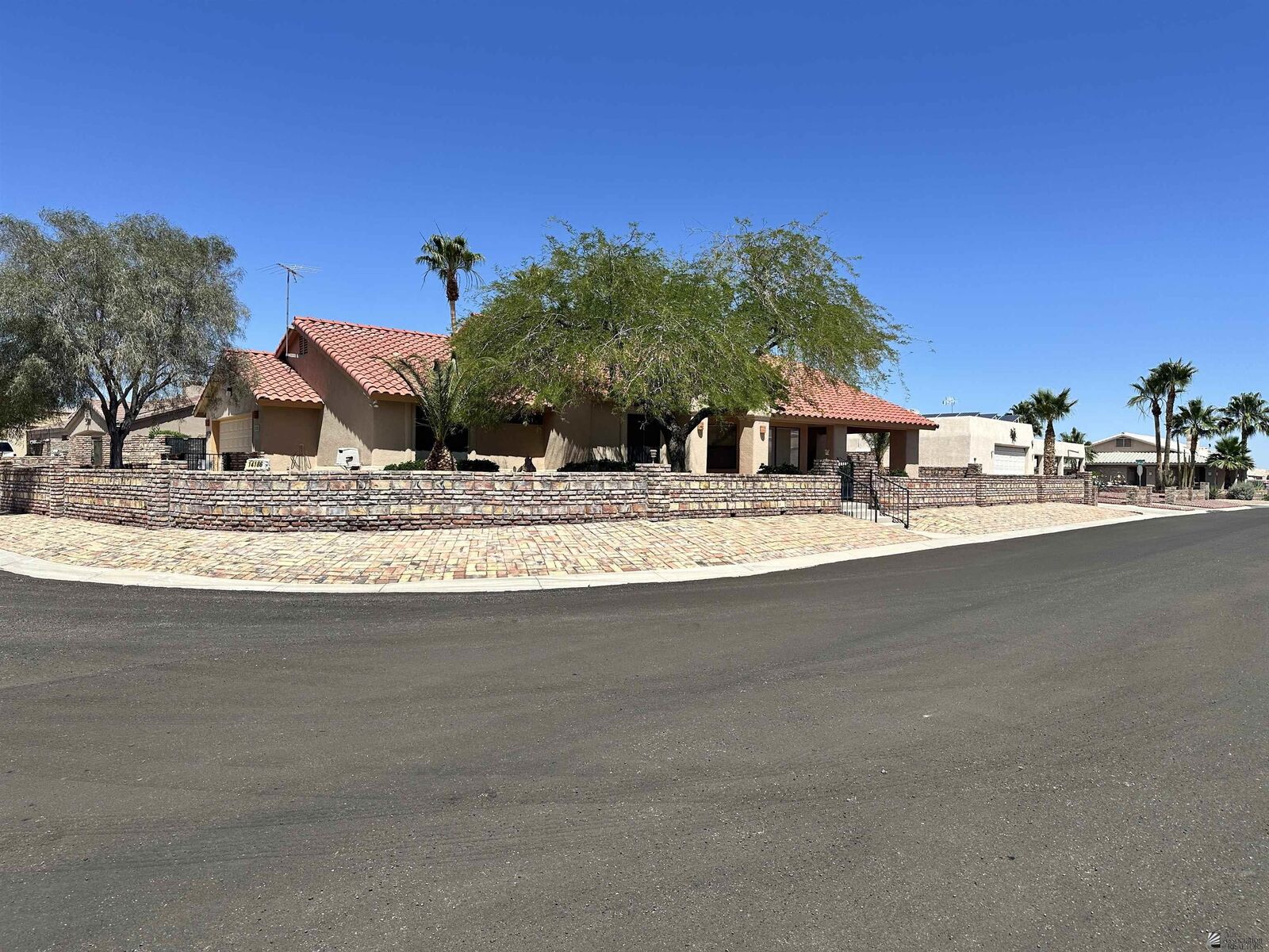 Property Photo: 14186 E 51 Pl AZ 85367
