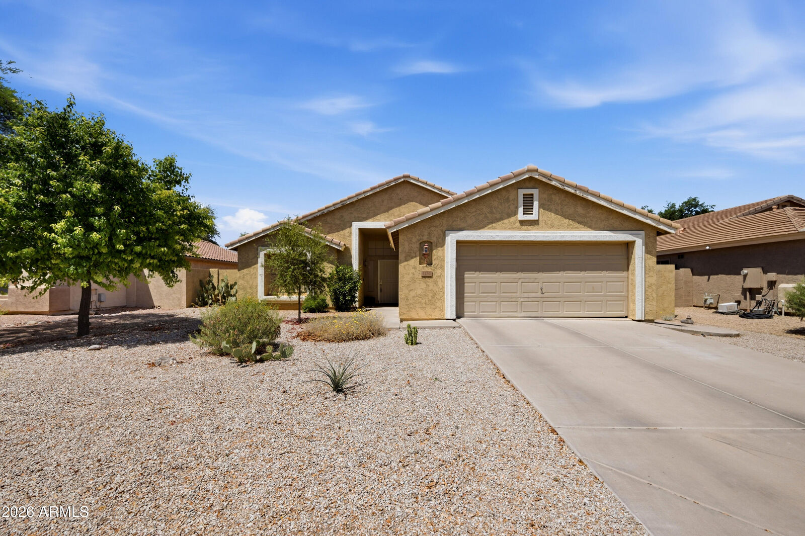 Property Photo:  1152 E Devon Drive  AZ 85296 