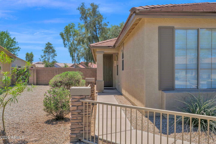 Property Photo:  21067 E Desert Hills Circle  AZ 85142 