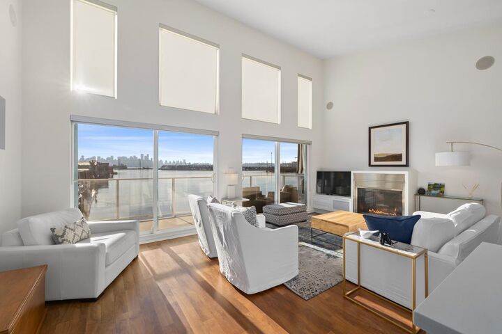 415 W Esplanade Avenue 20 — photo 1