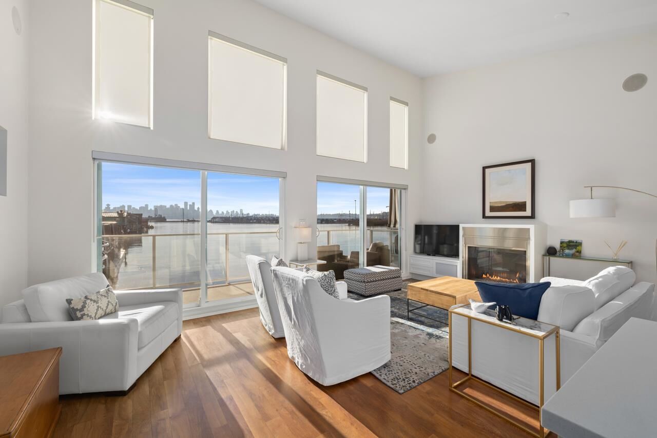 Property Photo:  415 W Esplanade Avenue 20  BC V7M 1A6 