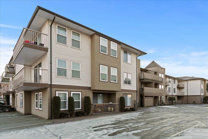 45702 Watson Road 208 — photo 1