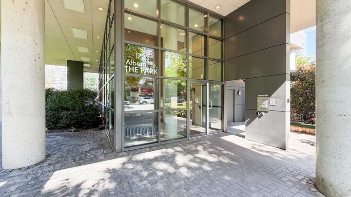 Property Photo:  1723 Alberni Street 505  BC V6G 3G9 