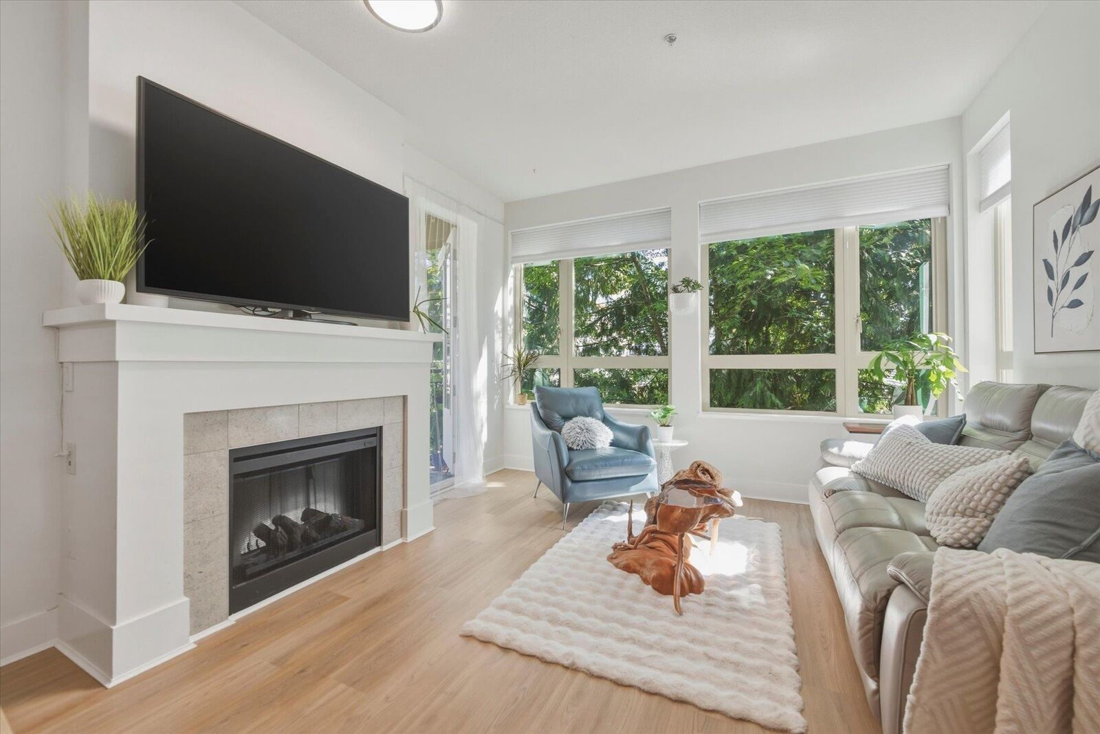 Property Photo:  1111 E 27th Street 308  BC V7J 1S3 