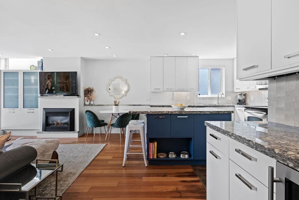 Property Photo:  1512 Yew Street 104  BC V6K 3E4 