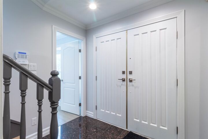 Property Photo: 392 E 63rd Avenue BC V5X 2J9