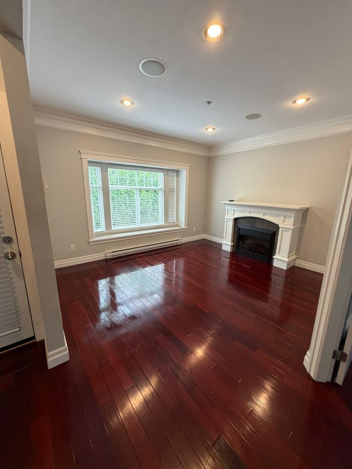 Property Photo:  4585 Commercial Street  BC V5N 4G8 