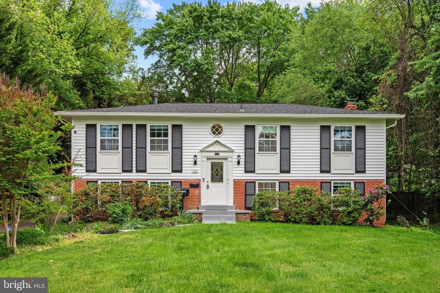 Property Photo:  318 Lawyers Road NW  VA 22180 